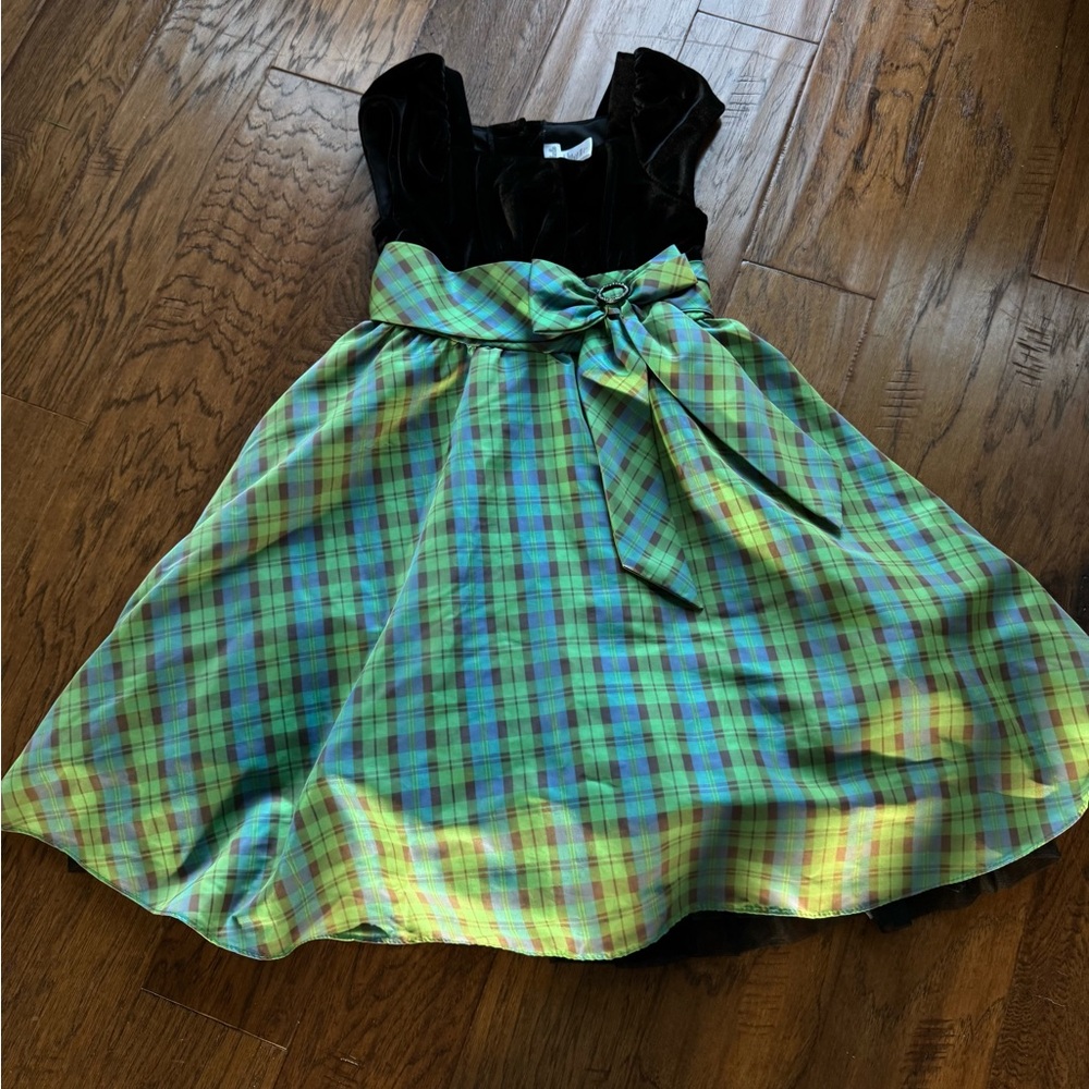 Kona Michelle Holiday Plaid‎ Green Girl’s Dress